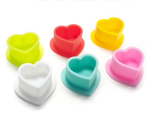 Heart Shaped Disposable Tattoo Ink Cups With Base