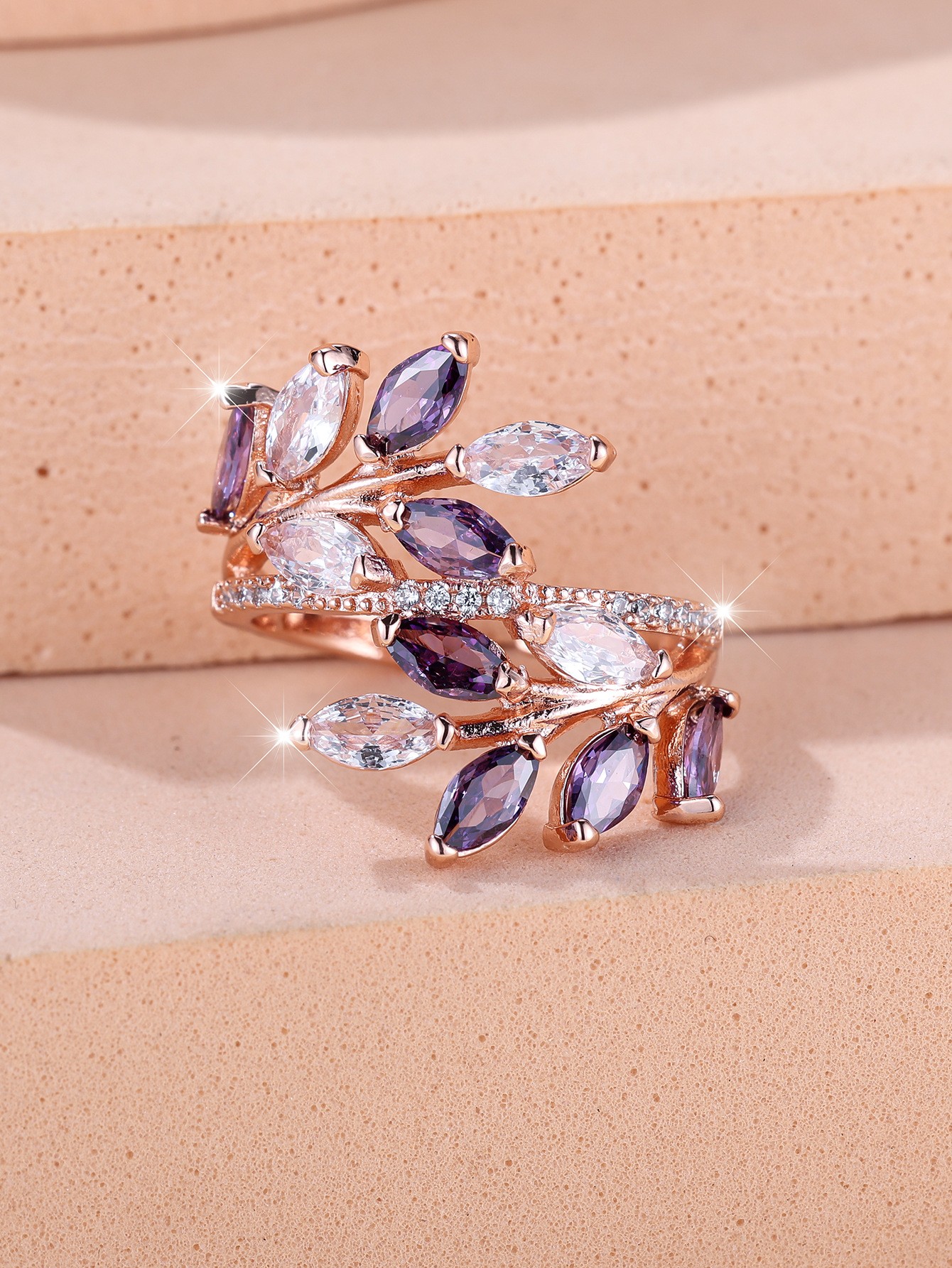 Horse Eye Zircon Leaf Ring Fashion All-match