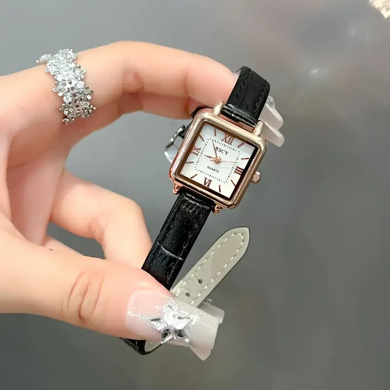 Elegant Vintage Womens Watch
