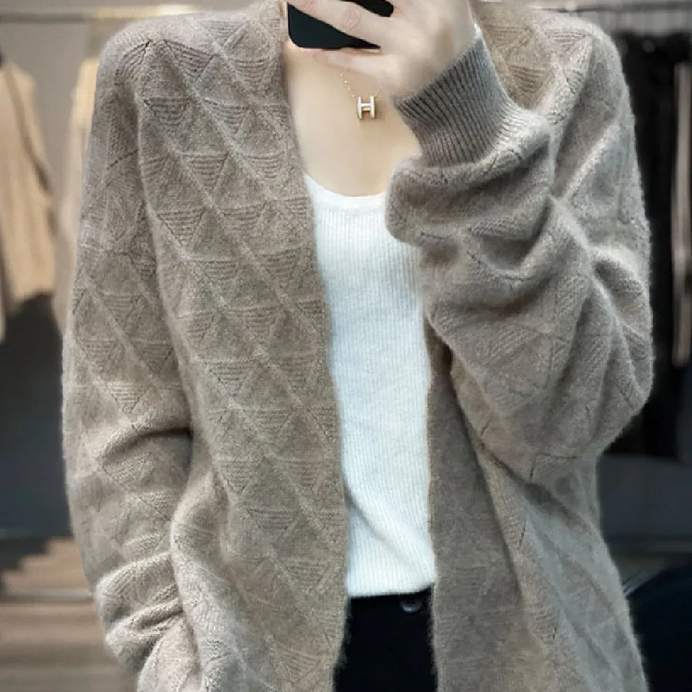 Ladies New Full Wool Cardigan