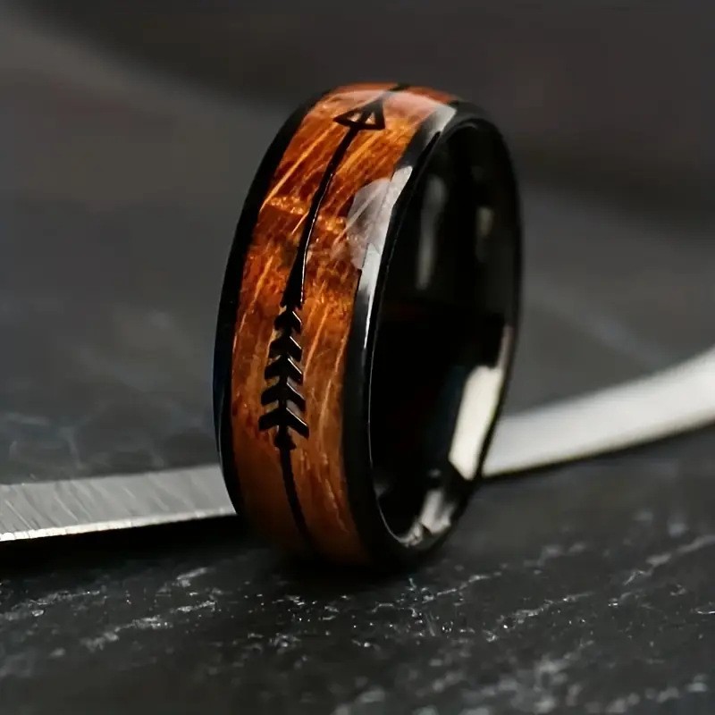 Men's 8mm Wood Grain Arrow Elegant Ring