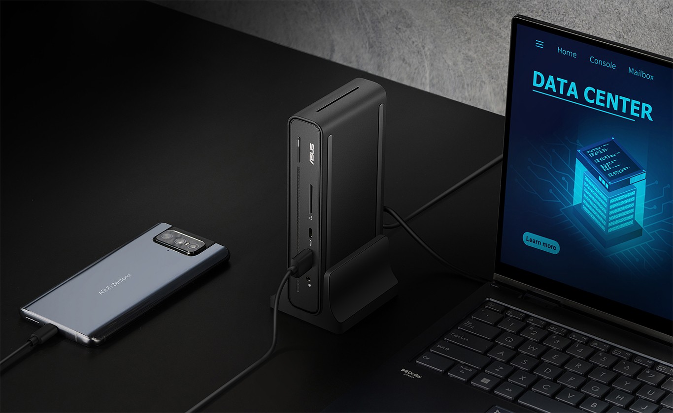 ASUS DC301 Triple 4K Display USB-C Dock