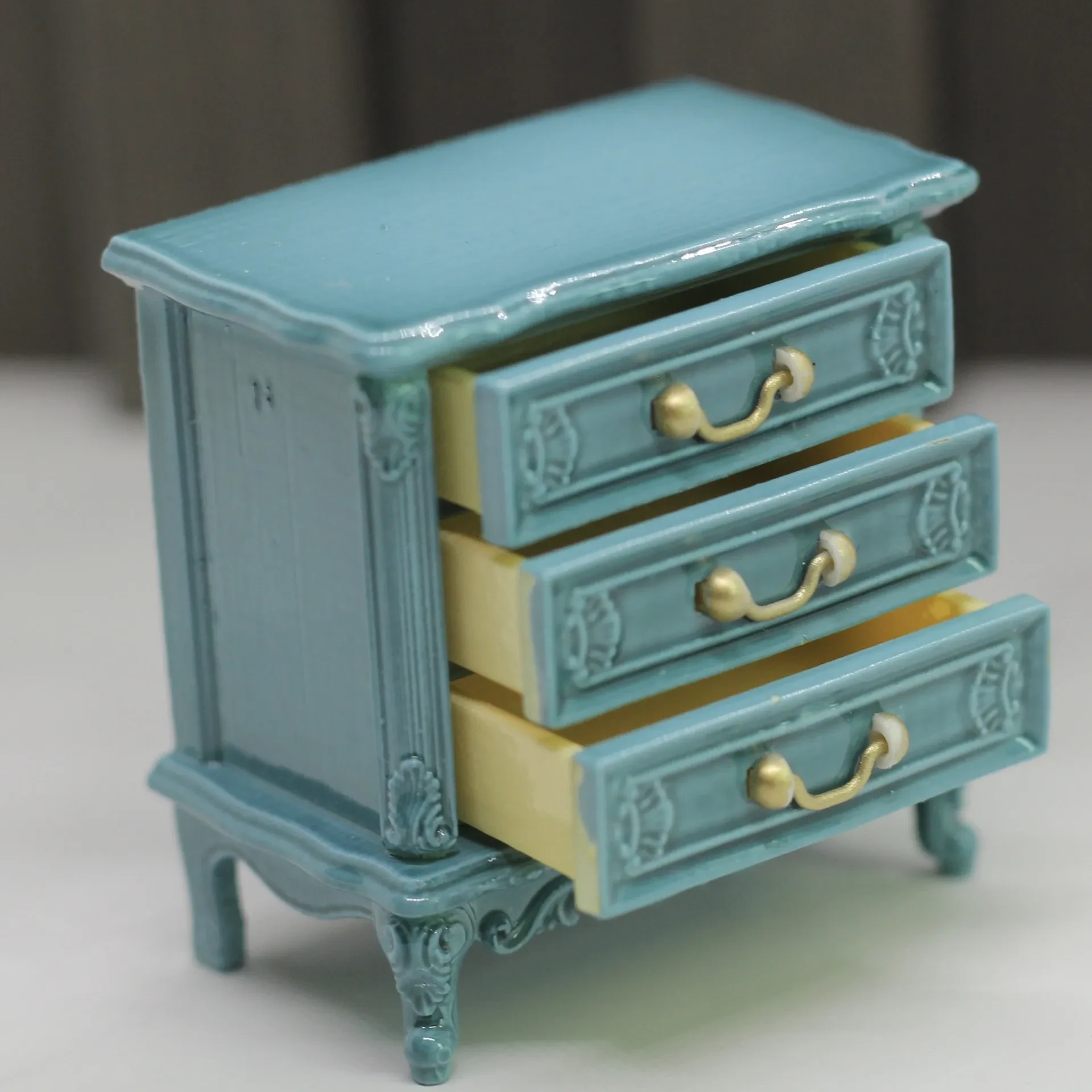 Dollhouse Accessories
