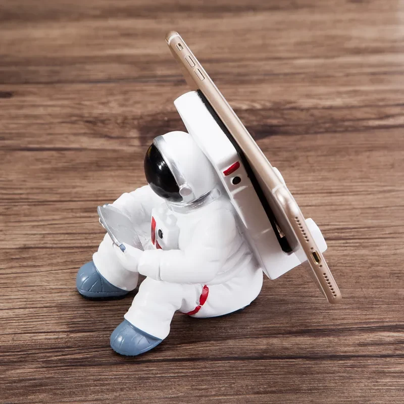 Astronaut Mobile Phone Stand Student Desktop Holder Cute Spaceman Cell Phone Holder Creative Gift Small Desk Decoration