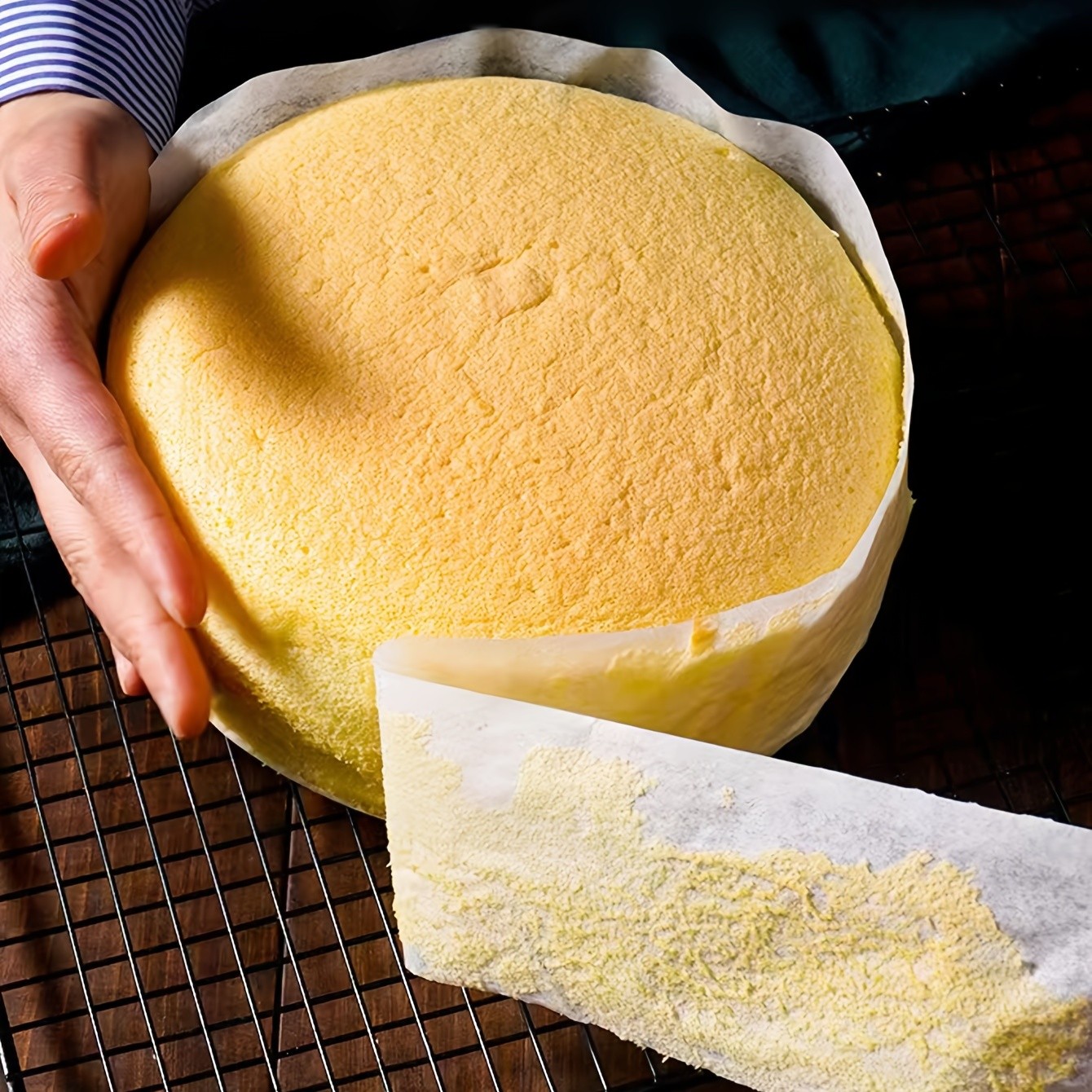 YUHUPHYLLIC Cake Mold Edge Paper Non-Stick Baking Paper for Precise Shaping and Easy Cake Decorating