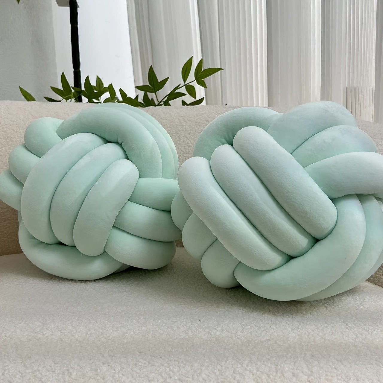 YLBKIKR 2pcs Round Knotted Throw Pillows Plush Geometric Pattern Cushions for Comfortable and Stylish Home Decor