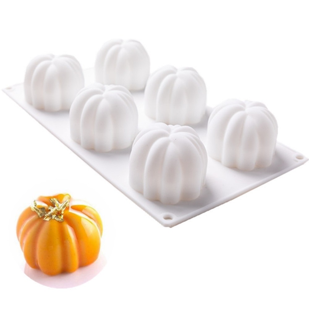 3D Pumpkin Cake