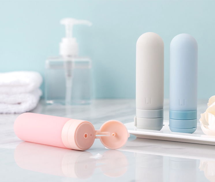 Cosmetic Bottles with Lids