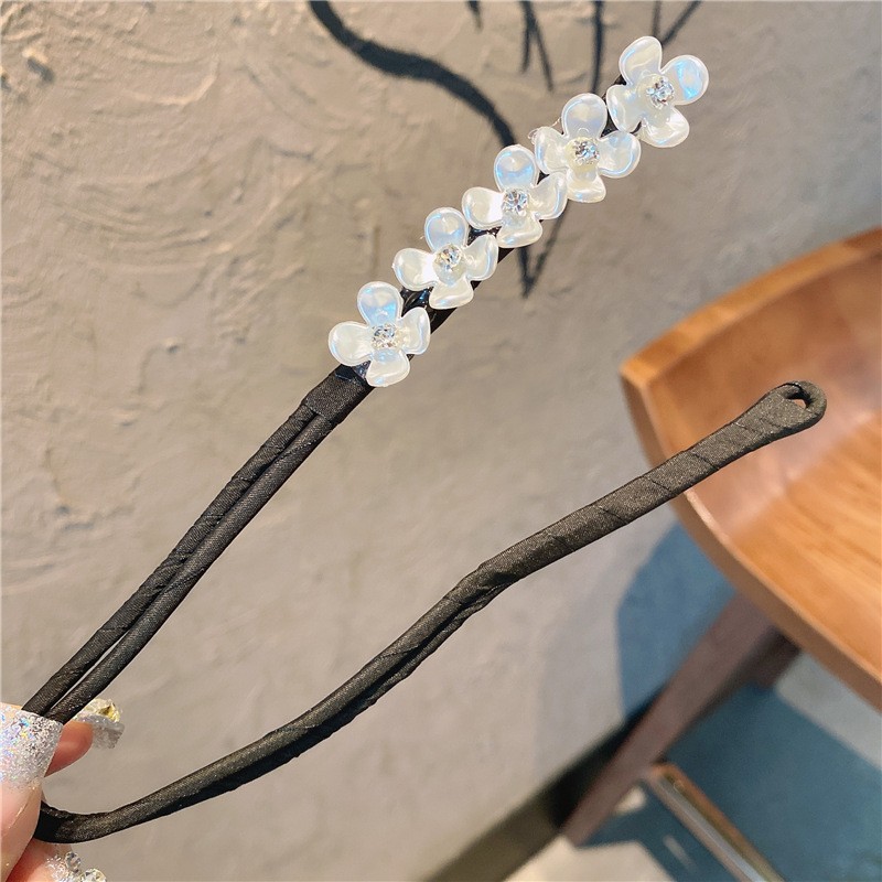 Elegant Hair Bun Maker