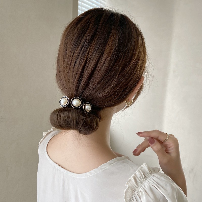 Elegant Hair Bun Maker