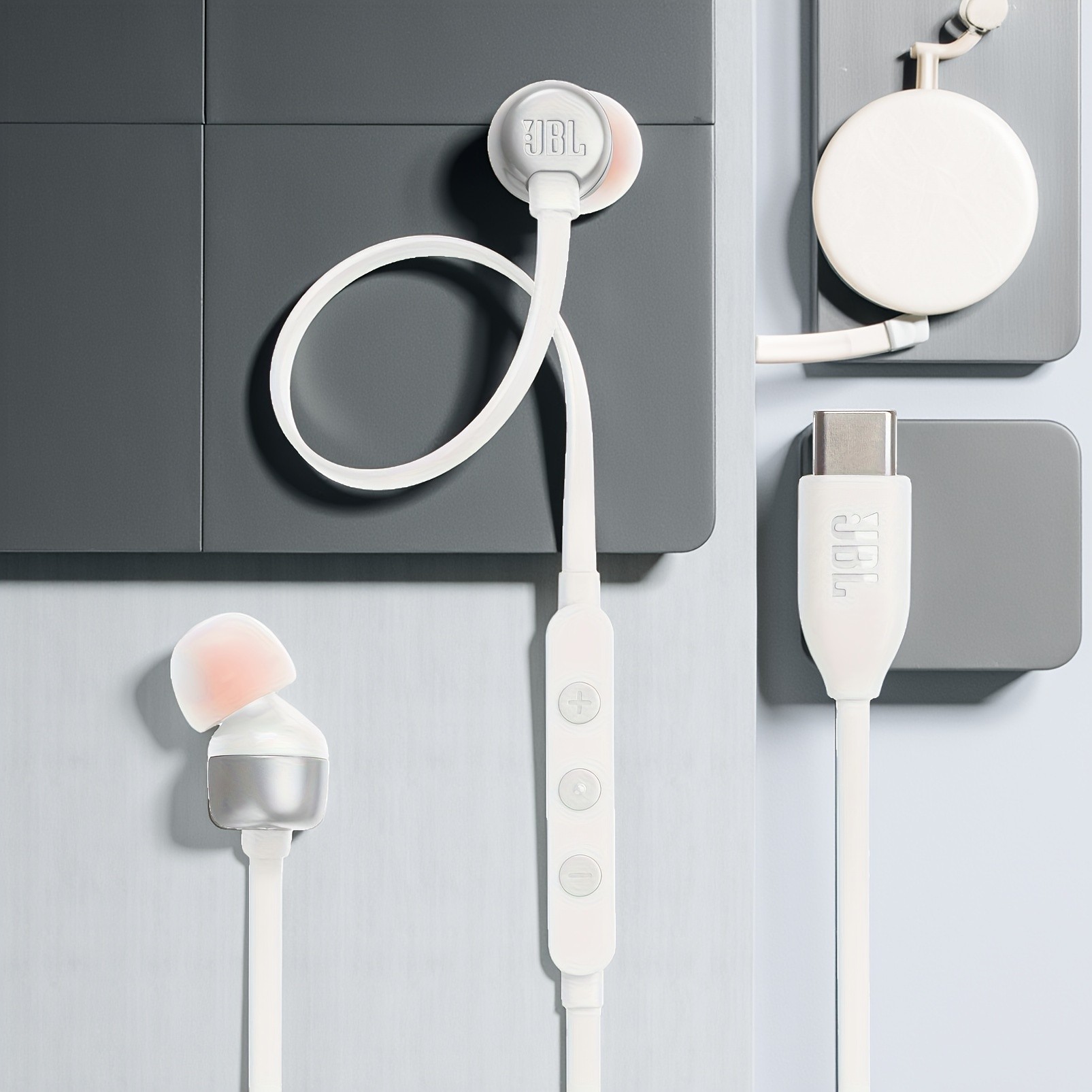 JBL TUNE310C Wired Earphones