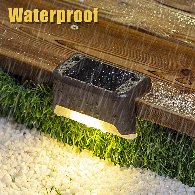 Outdoor LED Solar Lamp