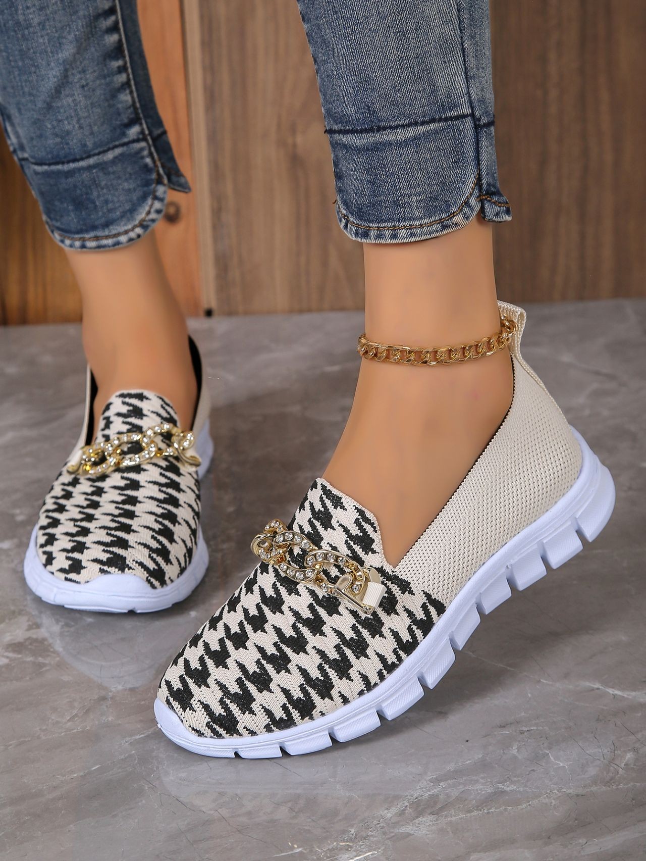 Breezy Houndstooth Mesh Loafers