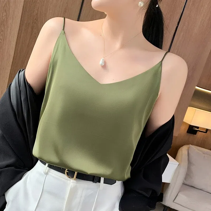 Color: green, Size: M - Fashion Silky Camisole Women's Inner With White Bottoming Satin Top Summer V-neck Thin Section