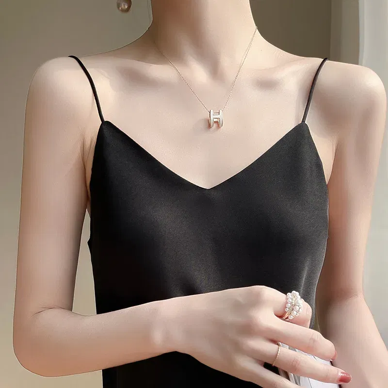 Color: green, Size: M - Fashion Silky Camisole Women's Inner With White Bottoming Satin Top Summer V-neck Thin Section