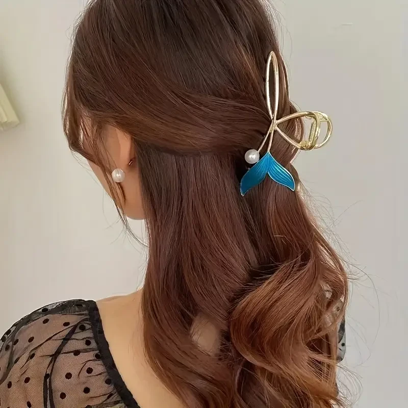 Adorable Sweet Whale Tail Claw Clips