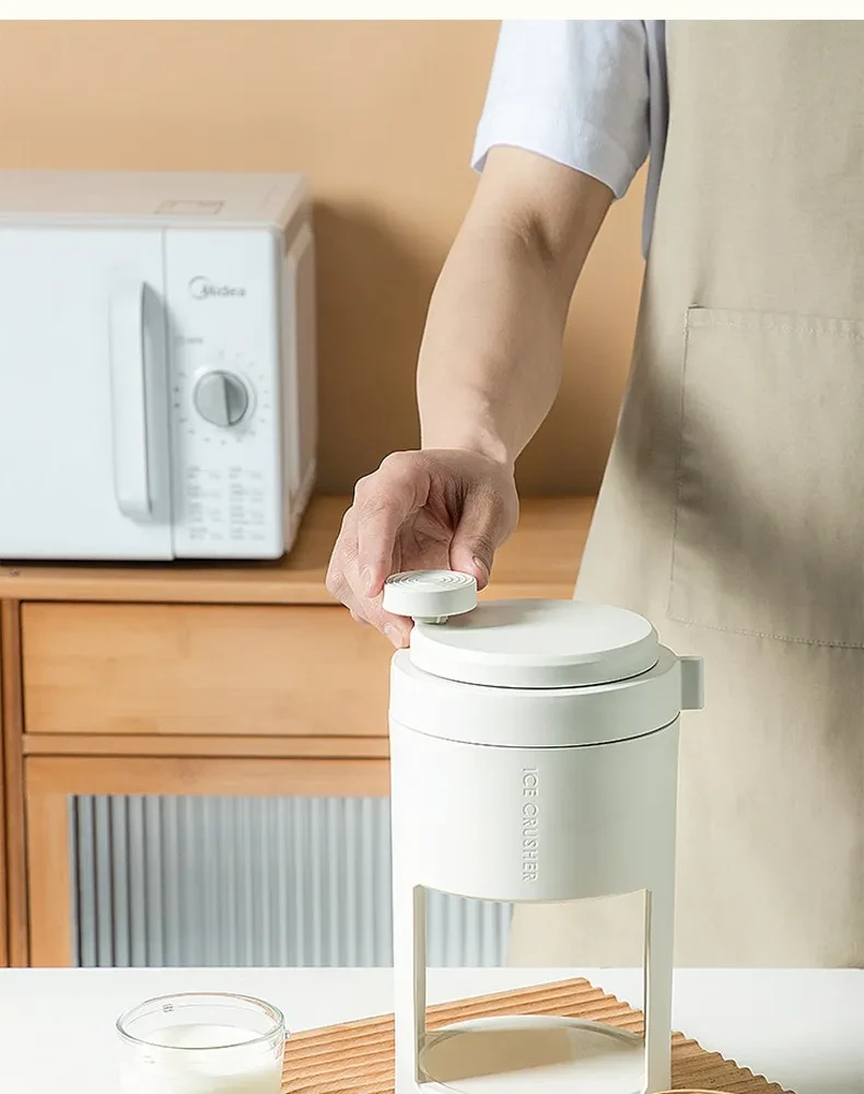 new hand-operated ice crusher