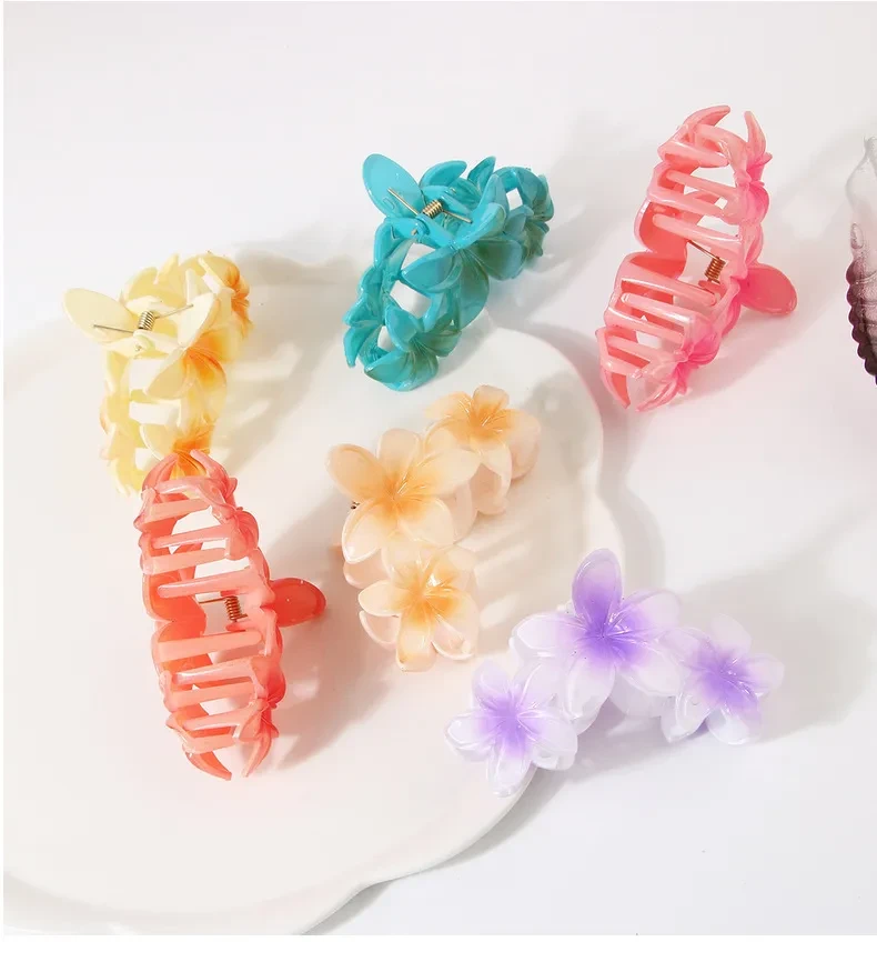 Three Flowers Hair Clip