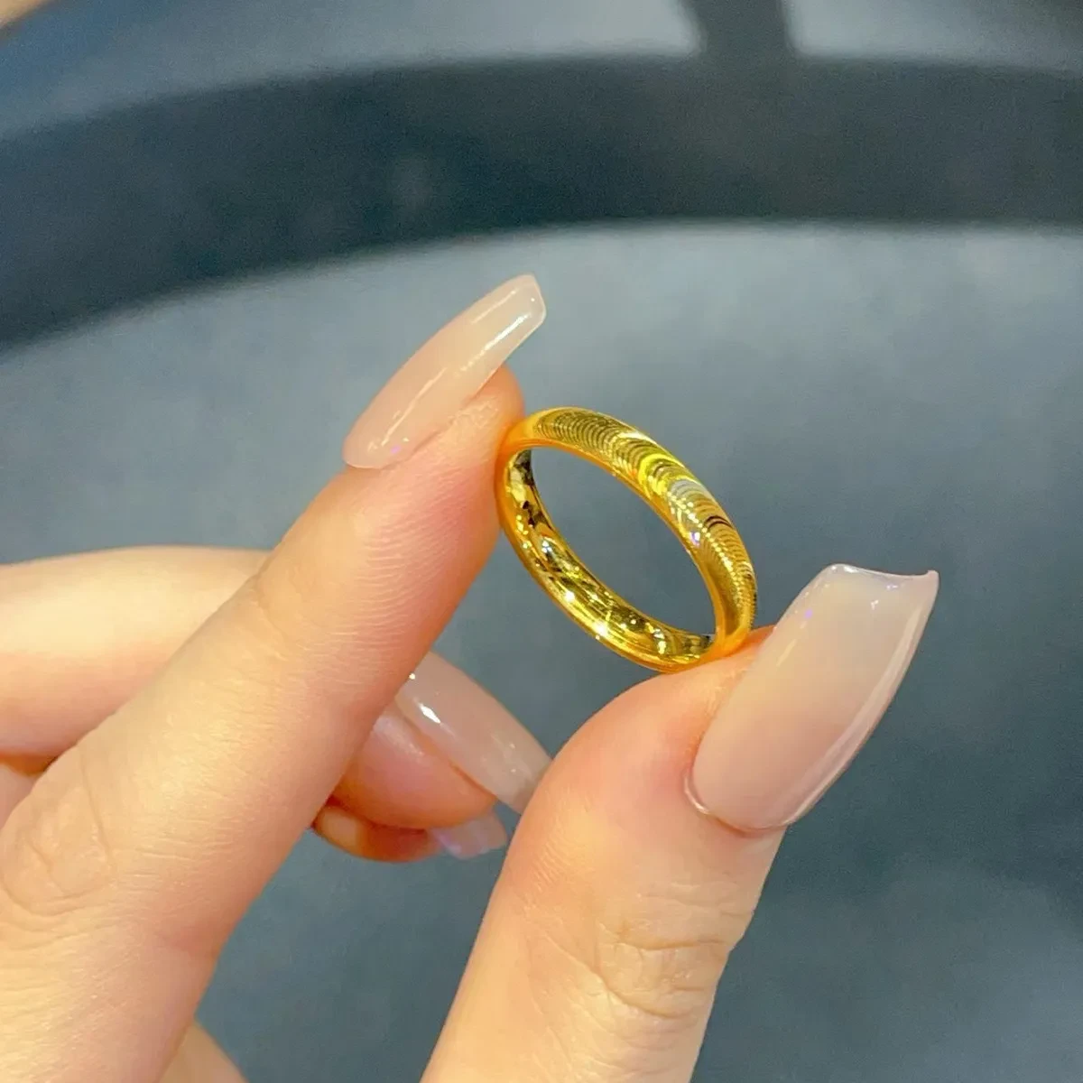 Golden Cat Eye Flashing Ring