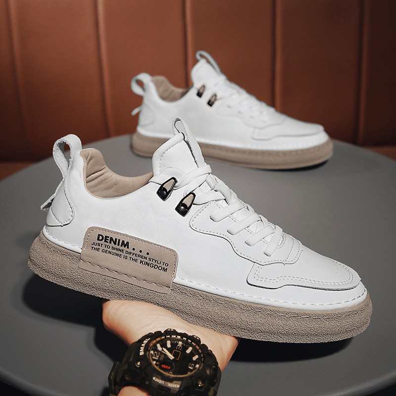 Versatile Men's Leather Casual Sneakers