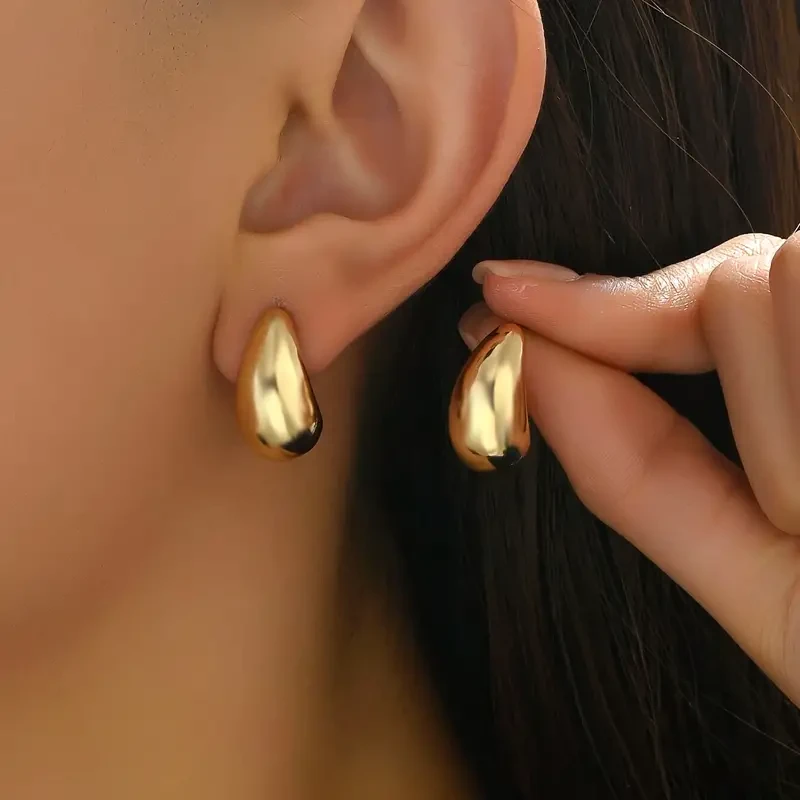Elegant Drop-Shaped Women's Earrings