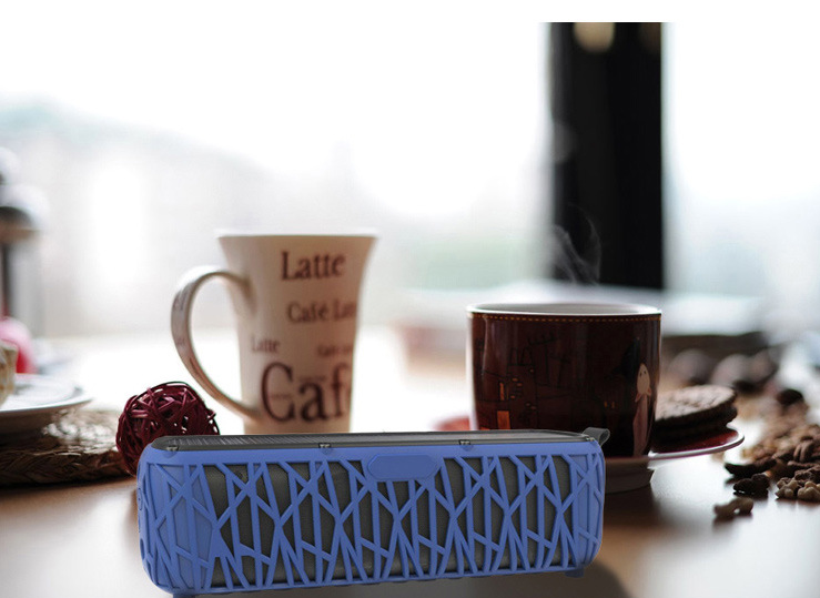 New T61 Solar Wireless Speakers Continue 60H Environmental Friendly Solar Bluetooth Speakers