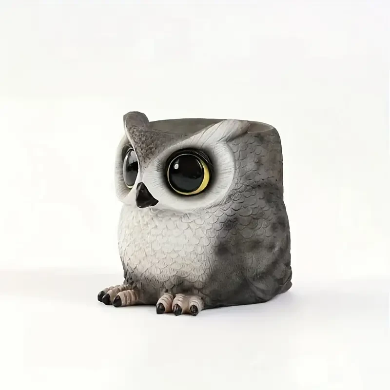 Charming Owl-Shaped Resin Pen Holder