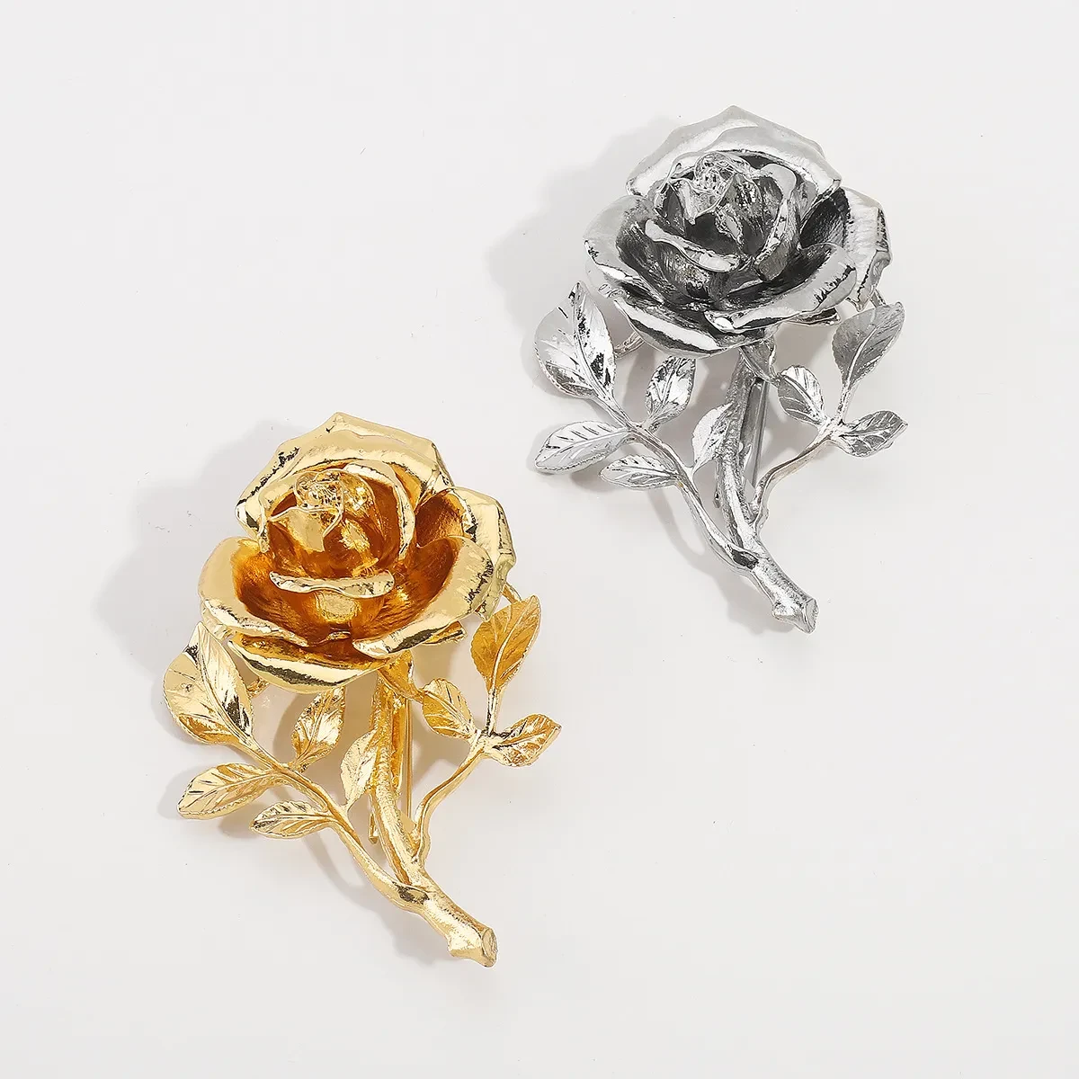 Retro Metal Three-dimensional Rose Flower Accessories Coat Suit Brooch