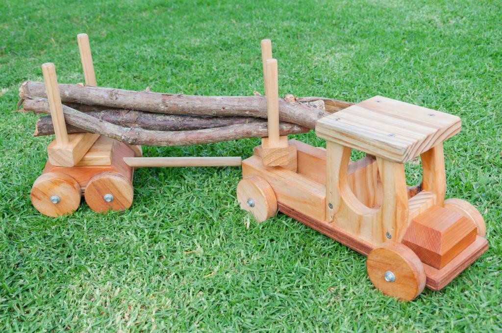 Logging Truck | NZ Handmade