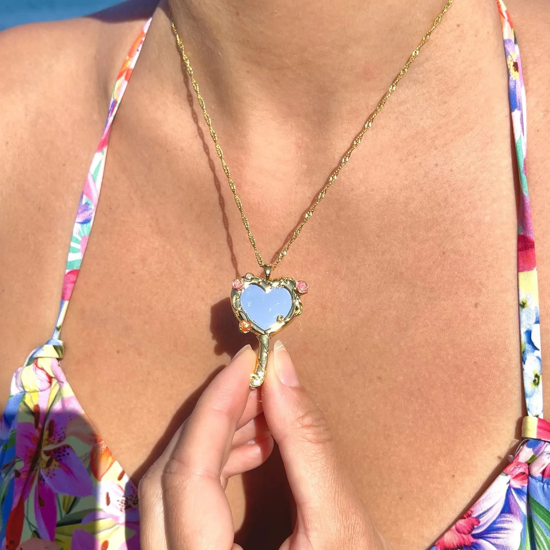 Mirror Full Diamond Opening And Closing Photo Frame Necklace