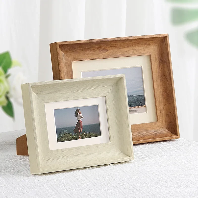 American Wall-mounted 16K Retro Photo Frame Set-up