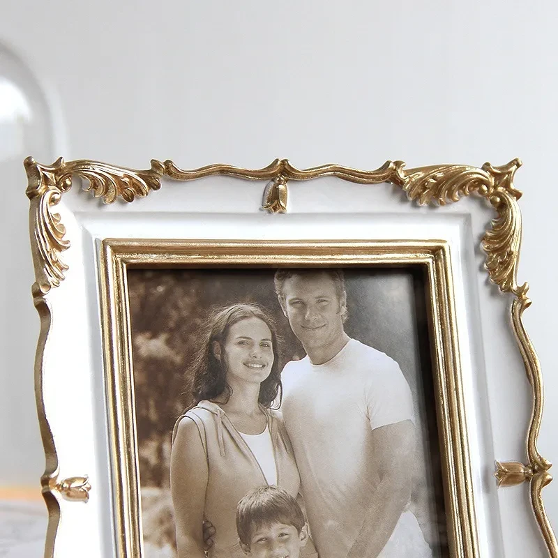 American Photo Frame Study And Bedroom Table Resin