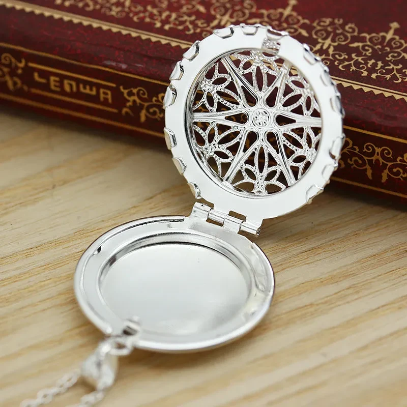 Openable hollow photo box necklace