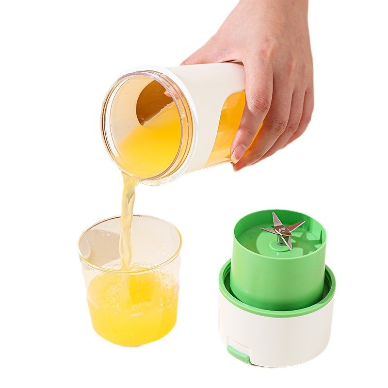 Kitchen Electric Juicer USB Charging Wireless Blender