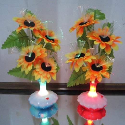 Pointed Rose Flower Vase Fiber Optic Flower