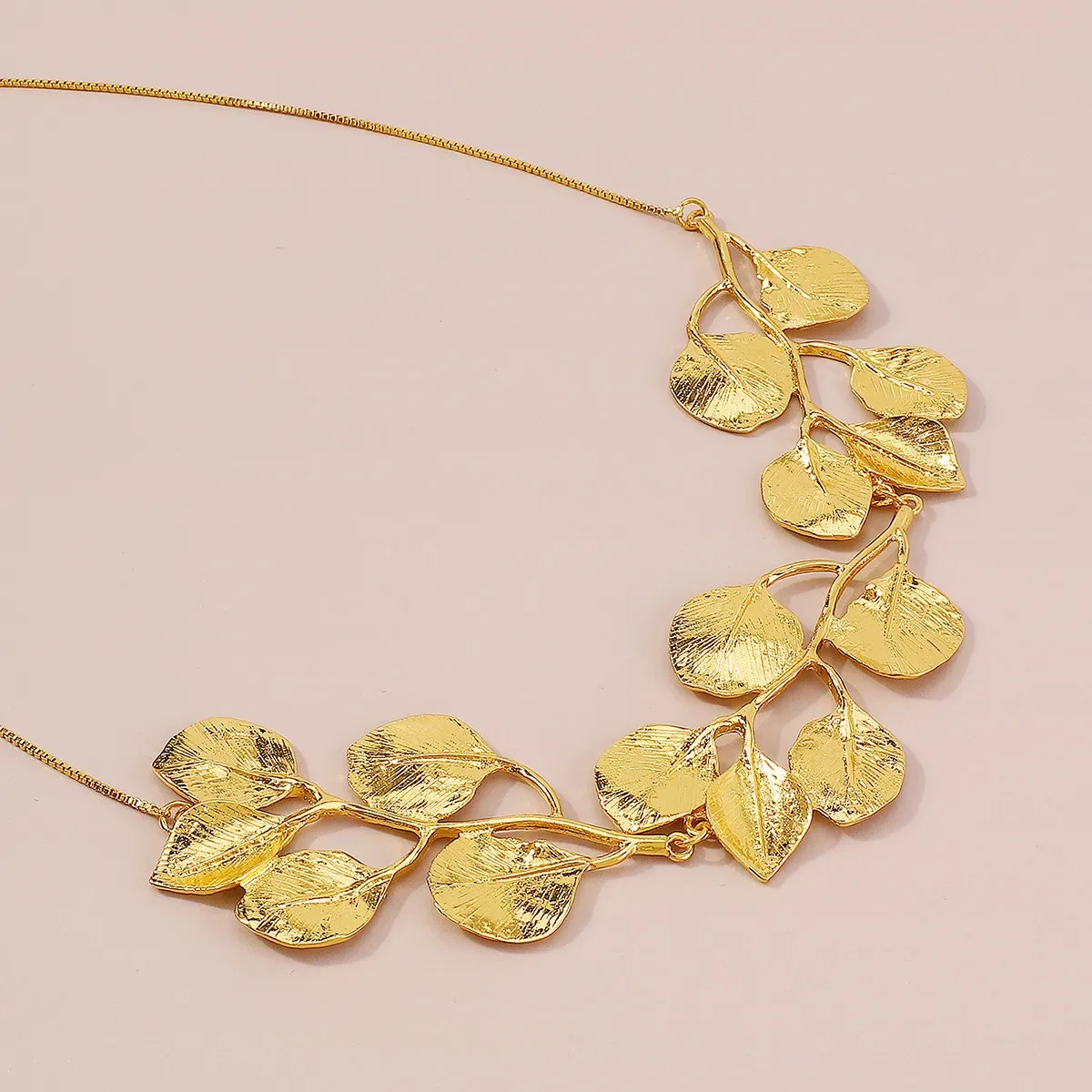 N10854 European And American Entry Lux Temperament Palace Style Necklace
