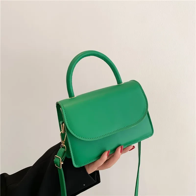 Versatile Casual Flip Simple Shoulder Handbag