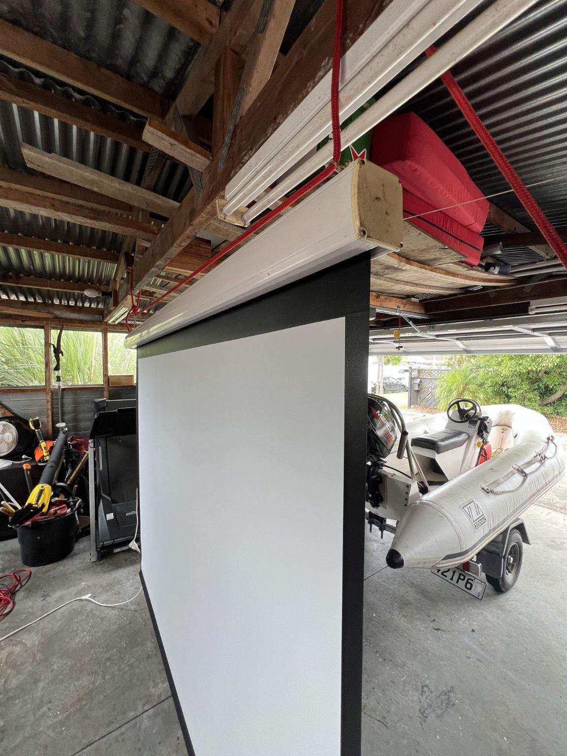 Motorized Projector Screen 100inch