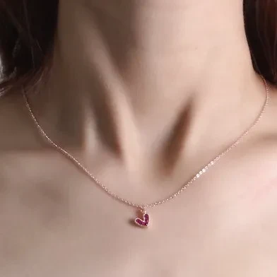 Pink Heart Pendant Temperament Wild Rose Gold Clavicle Chain