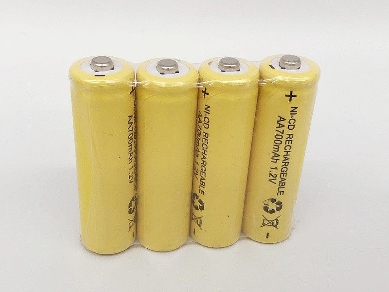 12Pcs 1.2V AA Rechargeable Battery 700mAh Rechargeable Ni-Cd Batteries