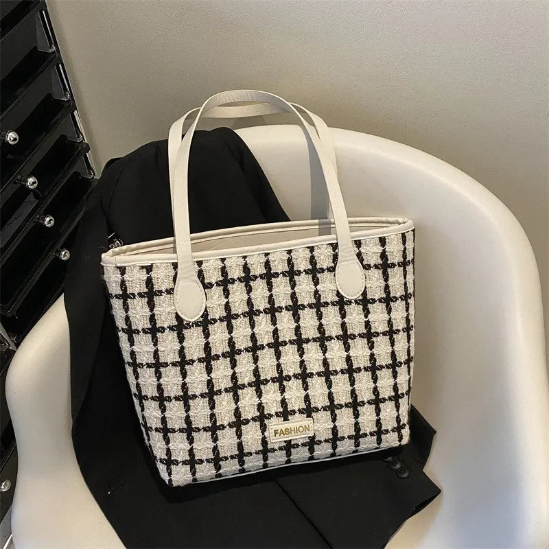 Popular One Shoulder New Simple Plaid Tote