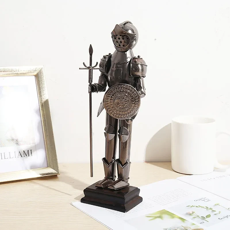 Creative Iron Ornaments, Antique Crafts, Medieval Iron Man Warriors