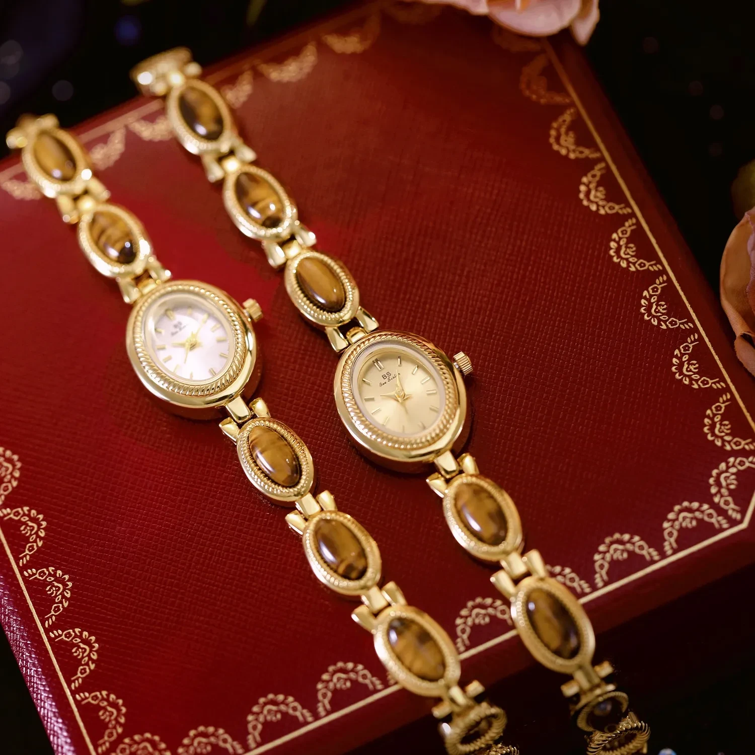 BS Gold Retro Rich Tigereye Chain Watch