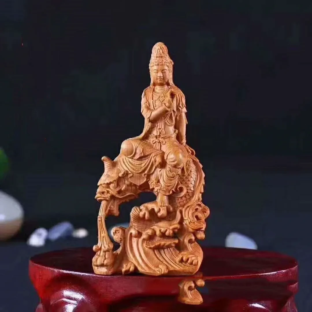 Thuja Avalokitesvara Carving Ornament