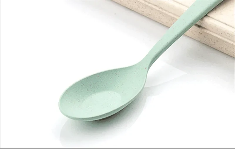 Four-piece outdoor portable student tableware
