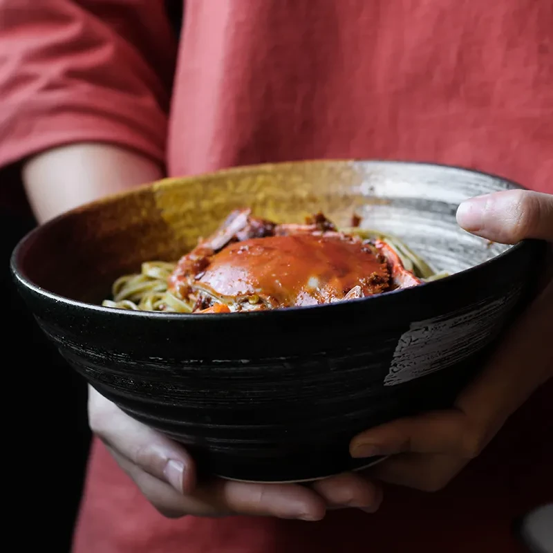 Ceramic ramen bowl