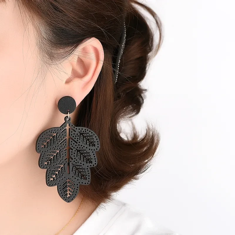 Fashion Natural Wood Leaf Earrings Black