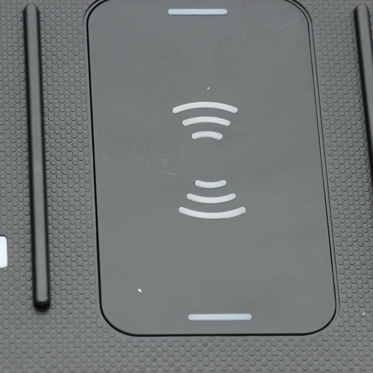 New Domineering Wireless Charging Car Auto-sensing Dedicated Car