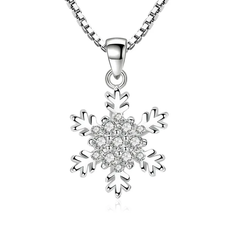Personalized snowflake pendant