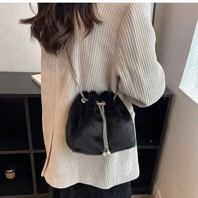 Plush Bucket Bag New Everything Chain Single Shoulder Crossbody Bag